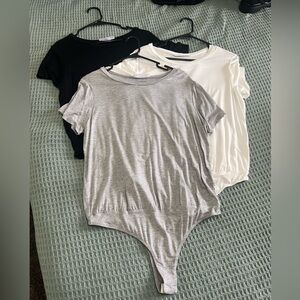 Set of 3 bodysuits
